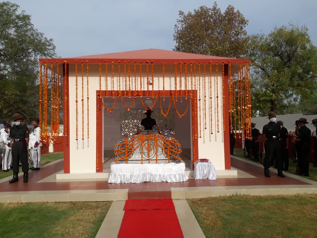 im_adarshukla's tweet photo. @myogiadityanath https://t.co/DbjbrIGvbQ