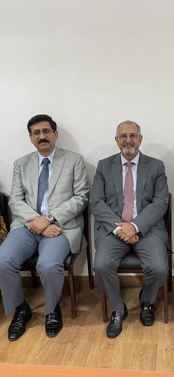 fsalasl's tweet photo. Honoured to have participated in opening of 3rd International Conference on Artificial Intelligence and International Law of @UnivofDelhi @abvp_clc together with Justice Sanjeev Sachdeva of Delhi High Court. I proposed future collaboration with Mexican law faculties on this issue https://t.co/TwqL9fHVW6