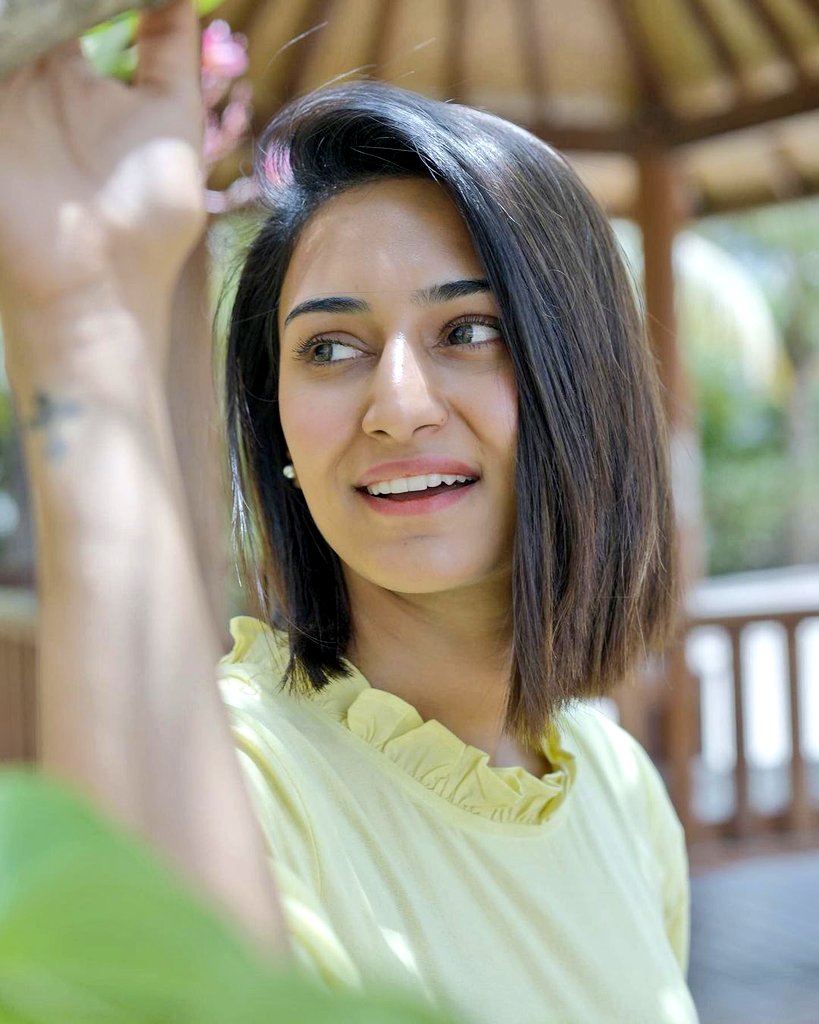 Erica_Is_Love's tweet photo. Beautiful 💚💚💚

#EricaFernandes https://t.co/UiR2EZCM98