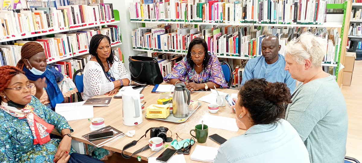 fct228's tweet photo. Le MFPF reçoit le Bureau du REFELA-Togo
@YawaKouigan
La deuxième étape de la mission de la Faitière des Communes du Togo a conduit le Bureau du REFELA TOGO au Mouvement français du planning familial (MFPF).
plus d'infos ⤵️⤵️⤵️
https://t.co/6SfurrTqxj
#MFPF
#REFELA
#FCT https://t.co/v5nx5R0t2J
