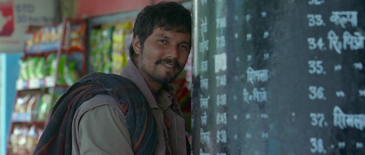 _highwaybot's tweet photo. Mahabir's smile as he realised that for the first time in his life, SOMEONE HAS CAME BACK FOR HIM, and that was Veera. 

#Highway #AliaBhatt #ImtiazAli https://t.co/4JT2Siogon