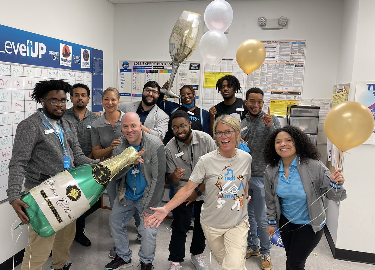waaaahsif's tweet photo. Words cannot describe how proud I am to work alongside a team like this. From RSC and above everyone has a great grind! Thank you @MrKay416 @jillmill321 and @404girl for stopping by today to celebrate with us! #FirstNetCertified #Battleship #WaldorfWolves https://t.co/jIUfdJP0Nu