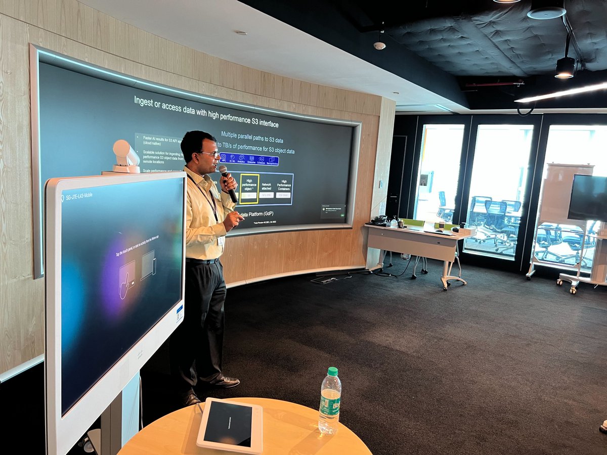 achauras1's tweet photo. Great discussions with customers and business partners at Singapore spectrum scale user group and ESS launch event around strategy, new features and success stories. https://t.co/Bh8Zvte6fv