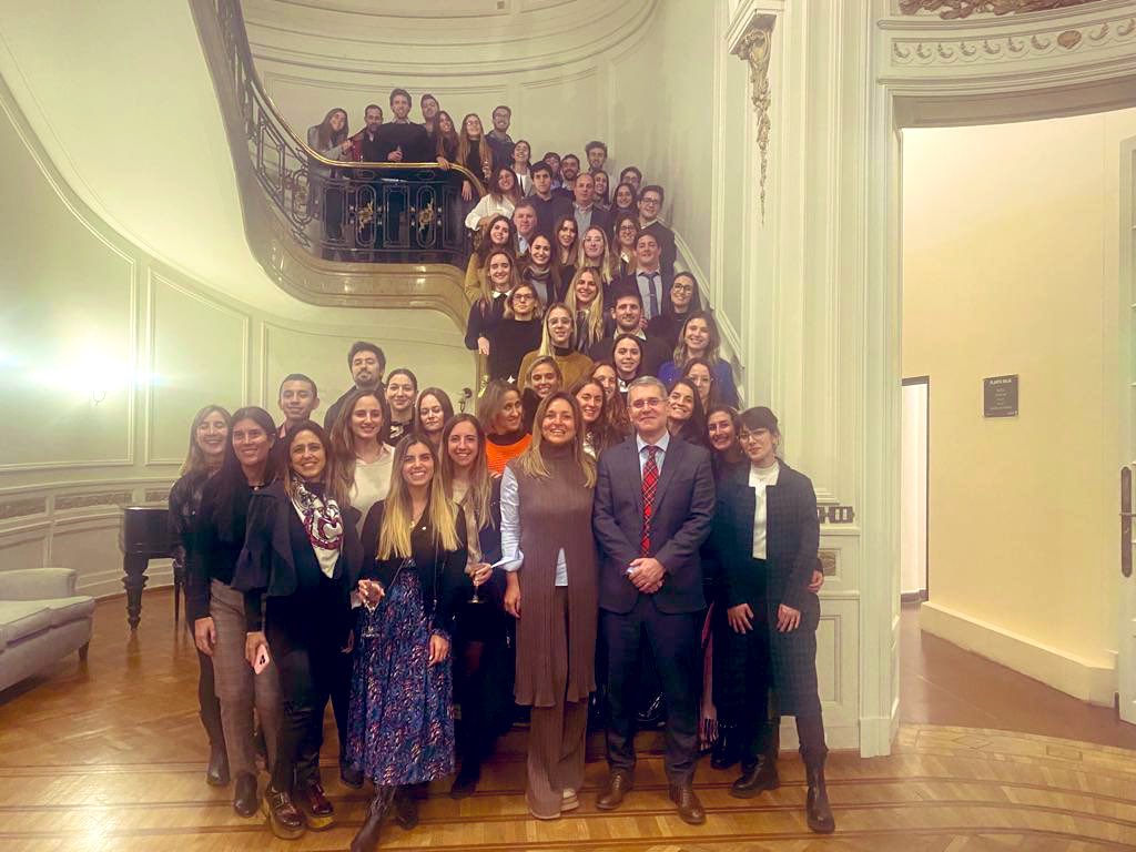 Fin de la semana intensiva presencial de la Diplomatura internacional en ciberdelincuencia de <a href="/AustralDerecho/">Austral Derecho</a> <a href="/UAOCE/">George MadSmith</a>. Participaron sus directores <a href="/danydupuyok/">Daniela Dupuy</a> 🇦🇷 y <a href="/JoseRAgustina/">JR Agustina</a> 🇪🇸 junto a los alumnos de dif. provincias y países de LATAM❗️<a href="/CarolaBottini/">Carola Bottini</a> <a href="/ABoruchowicz/">Ariela Boruchowicz</a> <a href="/cataneme/">Catalina Neme</a>