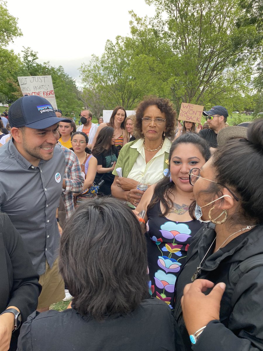 Gabe_NM's tweet photo. New Mexicans show up for each other. We’ve got each other’s backs. Proud to live in a state where we value, honor and trust a person’s rights to make their own reproductive healthcare decisions. Now let’s get to work. https://t.co/QIWFOwKGuz
