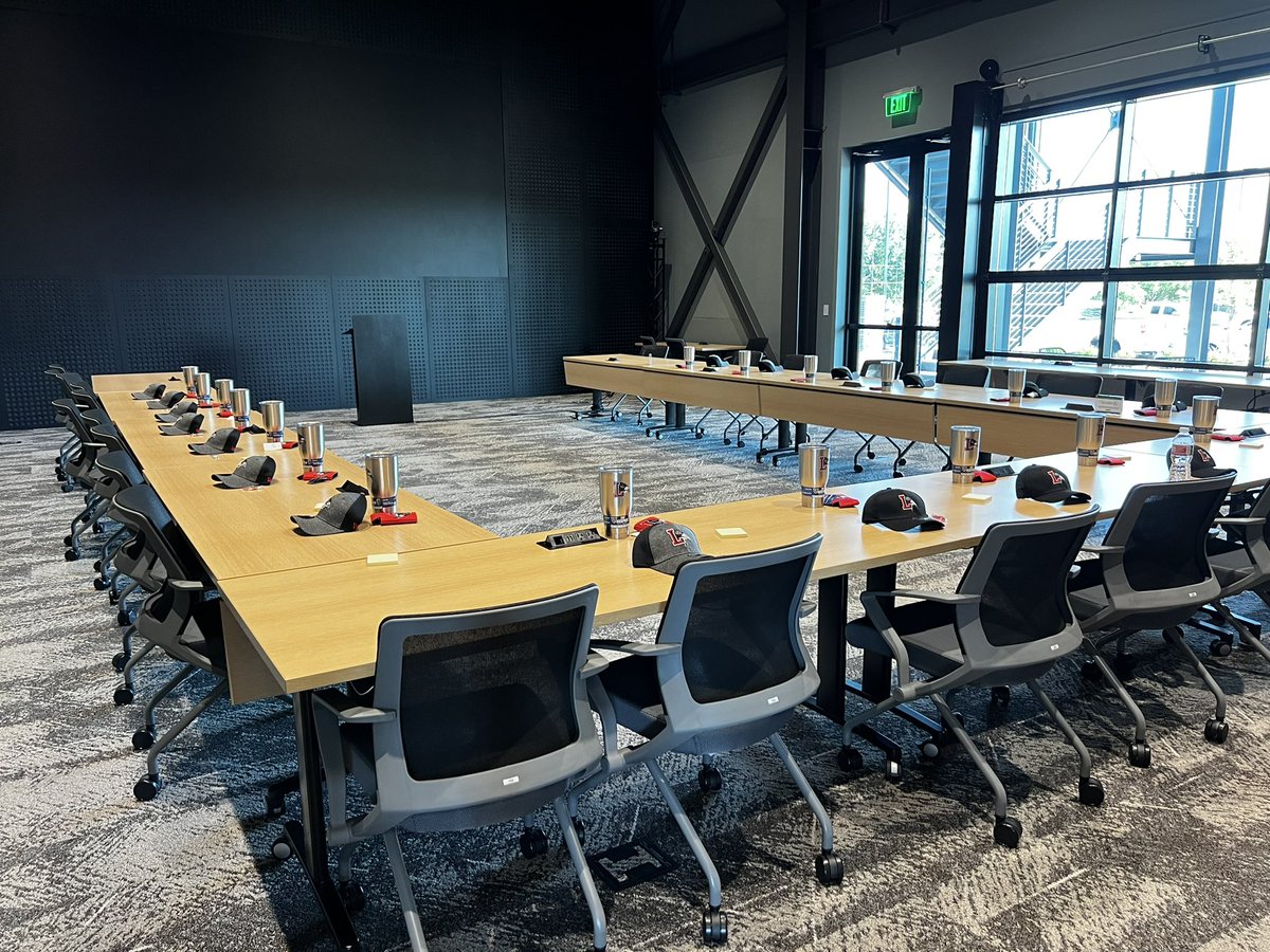 BrookFesco's tweet image. Full day of looking at data to drive our decisions for what next year looks like for our learners! I’m lucky to work alongside such amazing educators! 🤗 #Retreat #greatwork @LHSRedhawks