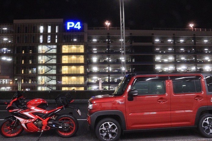 Chi8non's tweet photo. 久々にバイク乗りの友人と写真を撮りにいけました!
会うたびに思うのは彼のdemonかっこよすぎて早めに二輪取得しに行こうと毎回思いますw
#gpxdemon
#gpx
#ハスラー
#ハスラーXターボ
#MR52S型
#ハスラーオーナーさんと繋がりたい https://t.co/F4C33pJXek