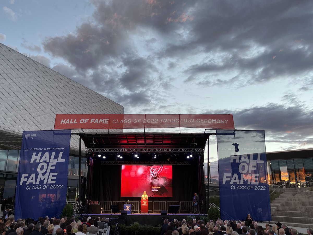 ⁦<a href="/lindseyvonn/">lindsey vonn</a>⁩ with an induction speech worthy of her amazing career. Congrats, and welcome to the U.S. Olympic &amp; Paralympic Hall of Fame. #teamusa #halloffame ⁦<a href="/usskiteam/">U.S. Ski & Snowboard Team</a>⁩