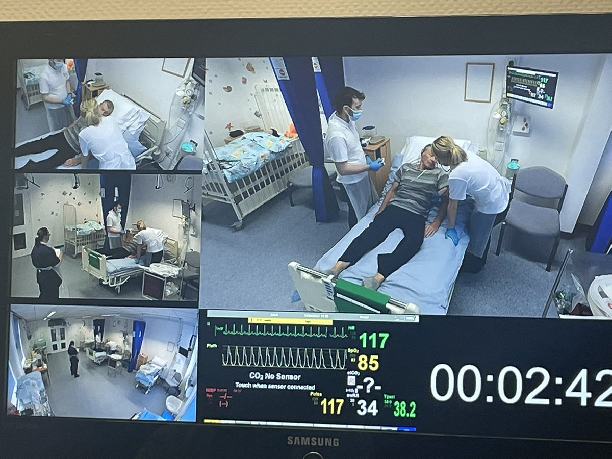 MCHTSimsTeam's tweet photo. Today @MidCheshireNHS we facilitated #immersive #simulations for our Physios as part of their CPD. They followed a #simulatedpatient through referral, diagnosis, assessment and treatment with a bespoke #humanfactors session 😊@NickyMadeley22 @LGreene68 @suzannegough1 @NWSEN https://t.co/9oiWv7Xm96