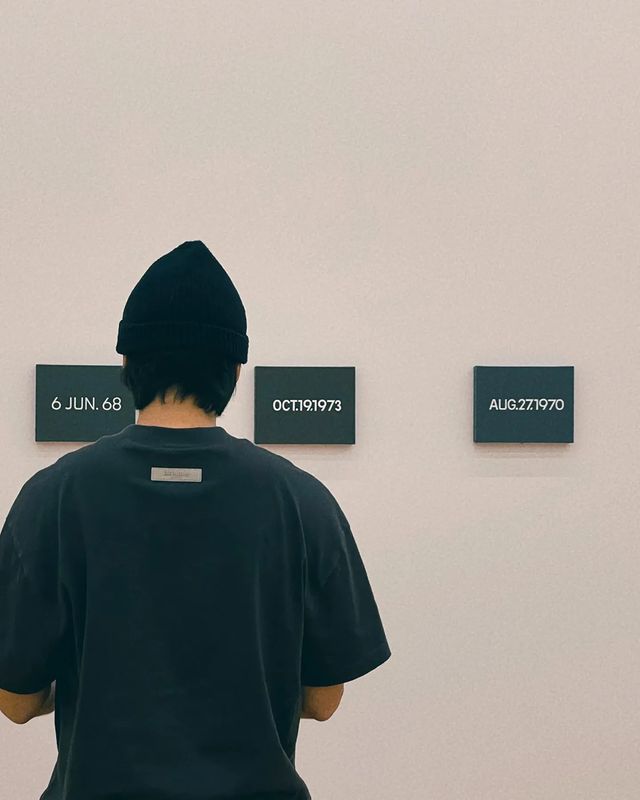 RM_Charts's tweet photo. 📸 24062022 | IG @/rkive NAMJOON (@BTS_twt) 

"Tengo la sensación de que todos están de pie detrás de mí mirando en el trabajo".

Pablo Picasso, 1963 https://t.co/d43od9aUko