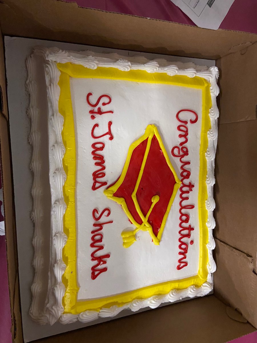 StJamesPCouncil's tweet photo. Today was the grade 6 leaving ceremony, followed by their dance! @StJamesOCSB https://t.co/KJReowoqUf