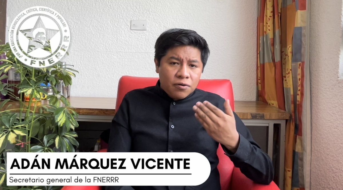 FNERRR_NACIONAL's tweet photo. 🔴🎥 #VIDEOMENSAJE | 📚 FNERRR critica decisión de la @SEP_mx de aprobar a alumnos con calificaciones reprobatorias, pues los condena al atraso y no resuelve los problemas de rezago educativo que aquejan al país. 

🌐 https://t.co/i98WICsq3B https://t.co/BcEtMqAkgz