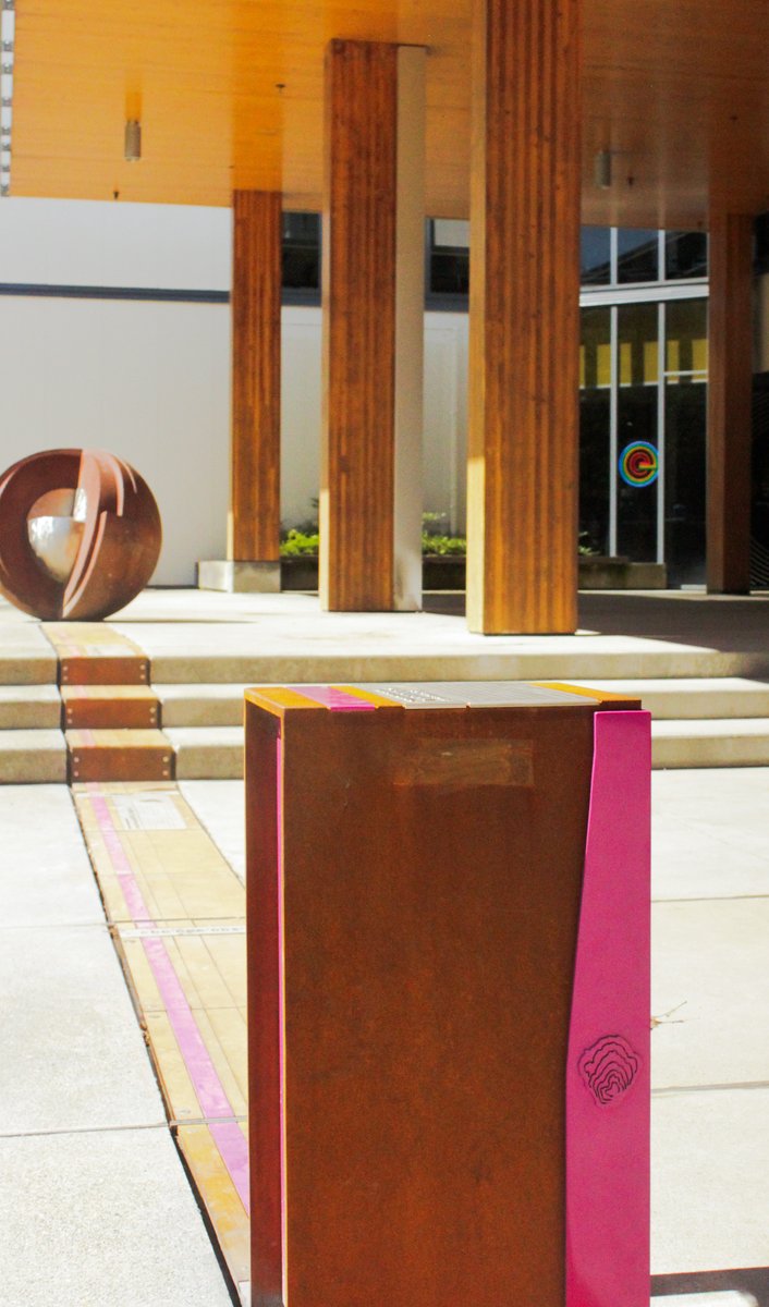 PMEUBC's tweet image. We can’t believe it’s already been over a month since we launched our #WalkThroughTime exhibit with @beatymuseum!

Come check out this FREE outdoor exhibit to learn about some of the defining periods in our planet’s history 🌍. 

#Museum #UBC #Earth #Vancouver