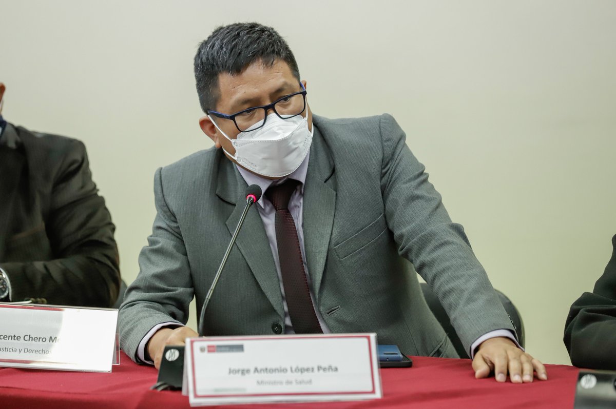 Ministerio de Salud (@minsa_peru) on Twitter photo El ministro de Salud, Jorge López Peña, anunció que luego de coordinaciones con el <a href="/MEF_Peru/">Ministerio de Economía y Finanzas</a> se logró garantizar la continuidad por un mes más de los CAS Covid. Además explicó que ya se trabaja el proyecto de ley para que este personal de salud pase a ser CAS regular. El ministro de Salud, Jorge López Peña, anunció que luego de coordinaciones con el <a href="/MEF_Peru/">Ministerio de Economía y Finanzas</a> se logró garantizar la continuidad por un mes más de los CAS Covid. Además explicó que ya se trabaja el proyecto de ley para que este personal de salud pase a ser CAS regular.