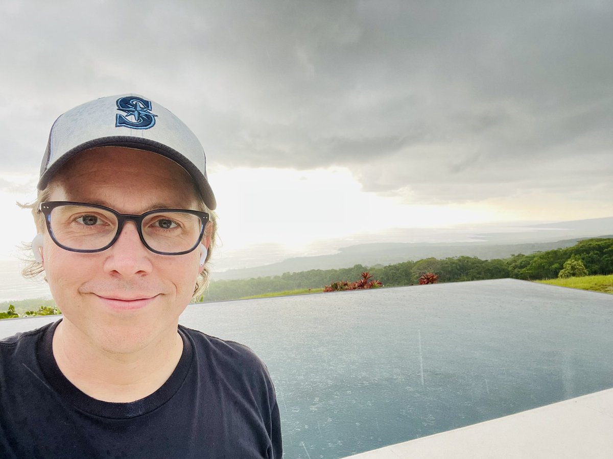 Enjoying Rick Rizzs and <a href="/heygoldy/">Aaron Goldsmith</a>’s live game calls on the big island of Hawai’i. Apparently, I brought the rain with me… You’re welcome, Seattle! #WHEREiROOT