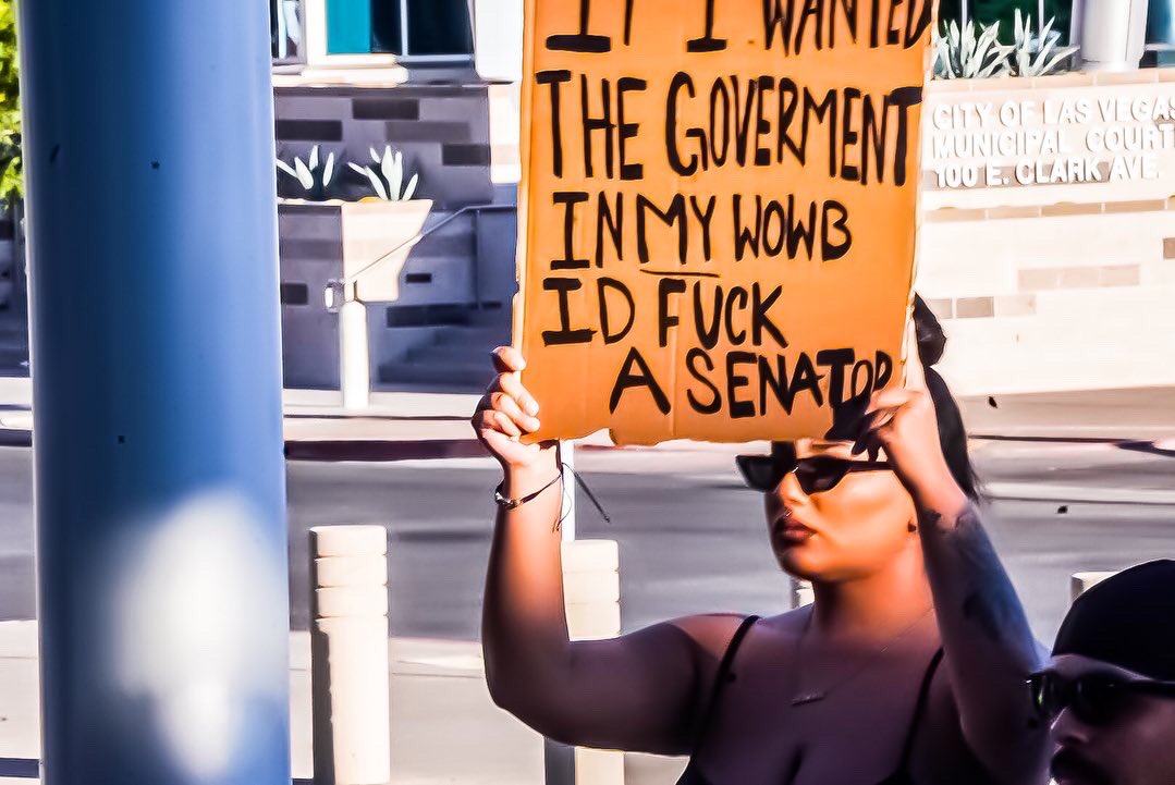Vimmag's tweet photo. Powerful speeches today at a rally at downtown Las Vegas City Hall to protest the Supreme Court ruling Friday stating that the Constitution provided no right to abortion, overturning nearly 50 years of precedent and sending the legality of the procedure to state legislatures. https://t.co/RKwIvu3RRJ