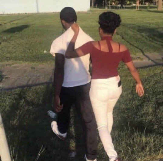 niftyboomer's tweet photo. When you promised bae a ring but you  got her a RR/BAYC instead https://t.co/HVC38HRZql