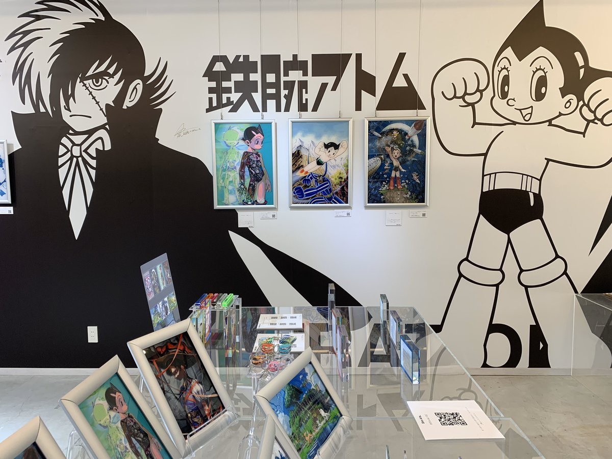 ShinArts_'s tweet photo. 本日も営業スタートしました🎉

作家様の在廊もございますので、
皆さまお誘い合わせのうえご来場くださいませ🙇‍♂️

本日気温が高いため、
お越しの際はくれぐれもお気をつけくださいませ🌎

#ShinArts 
#OsamuTezuka 
#手塚治虫 https://t.co/zwBIJIoWpS