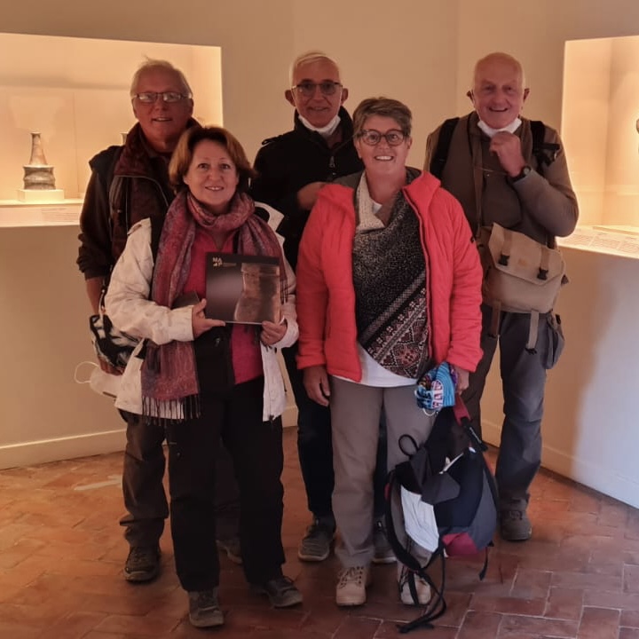 fundacionbbvape's tweet photo. ☀ Feliz #IntiRaymi | Cusco está de fiesta y el #Mapcusco se suma a la celebración.
🎉 Felicitaciones a nuestros visitantes de Brasil, Perú y Francia quienes ganaron un libro #MAPCusco.
#MAPCusco #SorteoCusco #FiestaDelSol https://t.co/TWbqP8KKYf