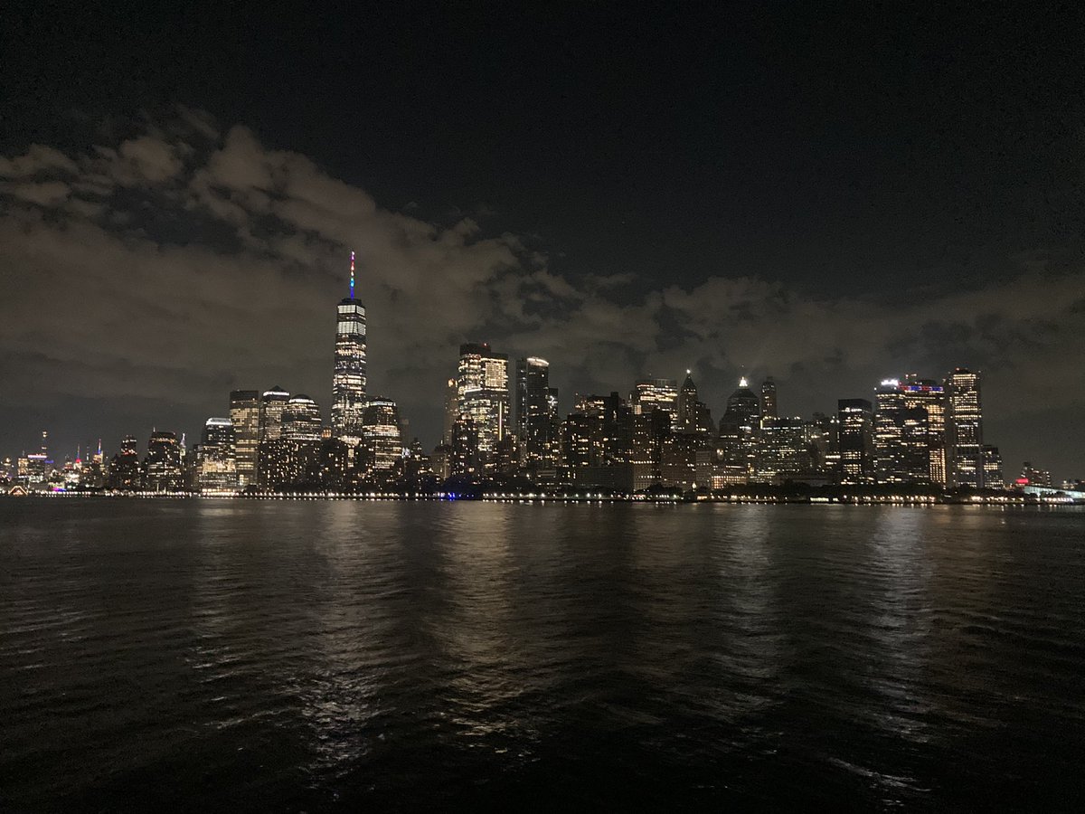 LarryDvoskin.eth (@larrydvoskin) on Twitter photo Thank you <a href="/DApeWives/">Desperate ApeWives</a> and <a href="/theeeflorist/">The Florist</a> for a beautiful night sail around NYC to cap an Epic week at NFTNYC. Thank you <a href="/DApeWives/">Desperate ApeWives</a> and <a href="/theeeflorist/">The Florist</a> for a beautiful night sail around NYC to cap an Epic week at NFTNYC.