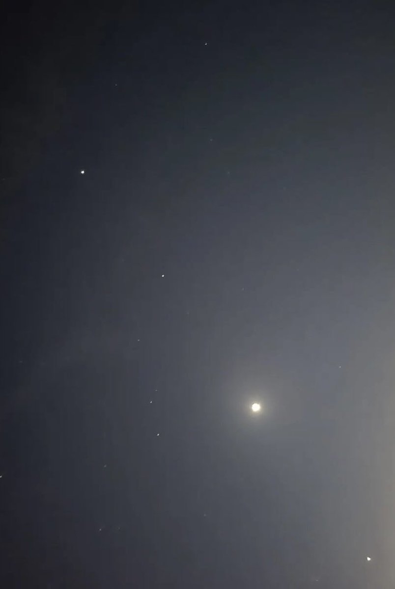 natbrunell's tweet photo. Rare celestial alignment!! We live in a beautiful universe.

Filled with gratitude and hope. ✨

Next one in 2040… https://t.co/pwIPCW0VOb