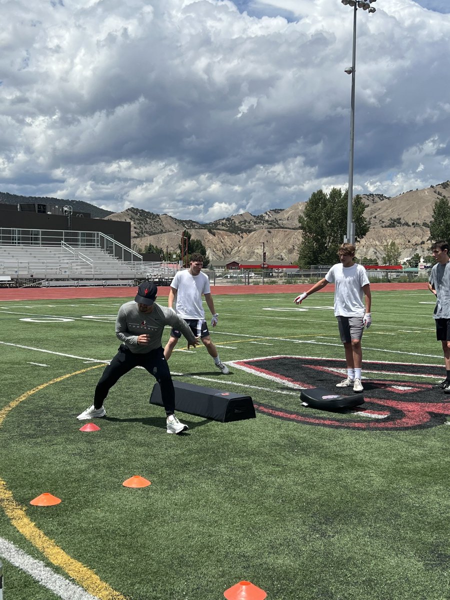 DevilsCoach75's tweet image. A’s clinic today with ⁦@CoachKellyFU⁩. They should be ready for the rest of the FU coaching crew next week.
