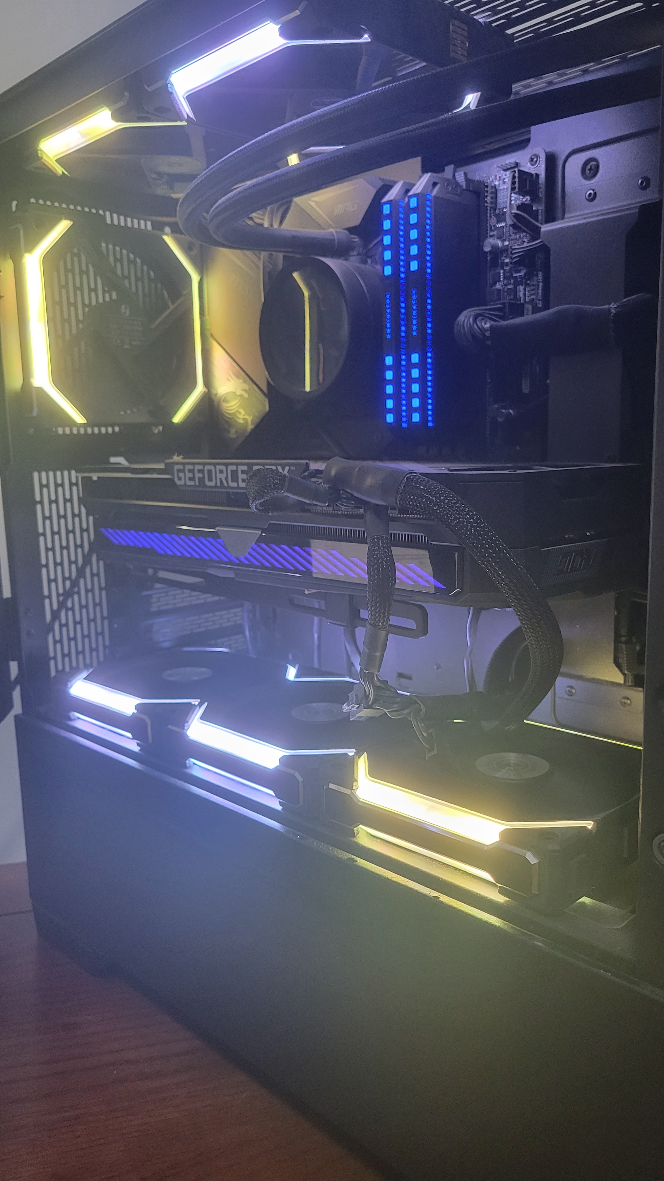 JayzTwoCents on Twitter "jaylaing1 I've been using Lian li fans in