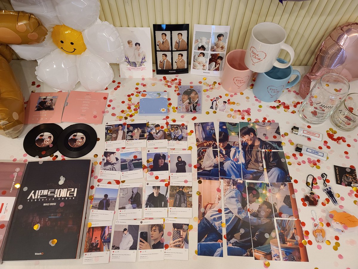 silver_SNOWY's tweet photo. 트레카를 다 모을 생각으로 럭드 샀는데 생각보다 럭드 운이 매우 뛰어나서 트레카 못 모았다는 후기...
예쁜 카페 열어주셔서 감사합니다🥰
#Errorcode_9377 https://t.co/p3vqEVx6vX
