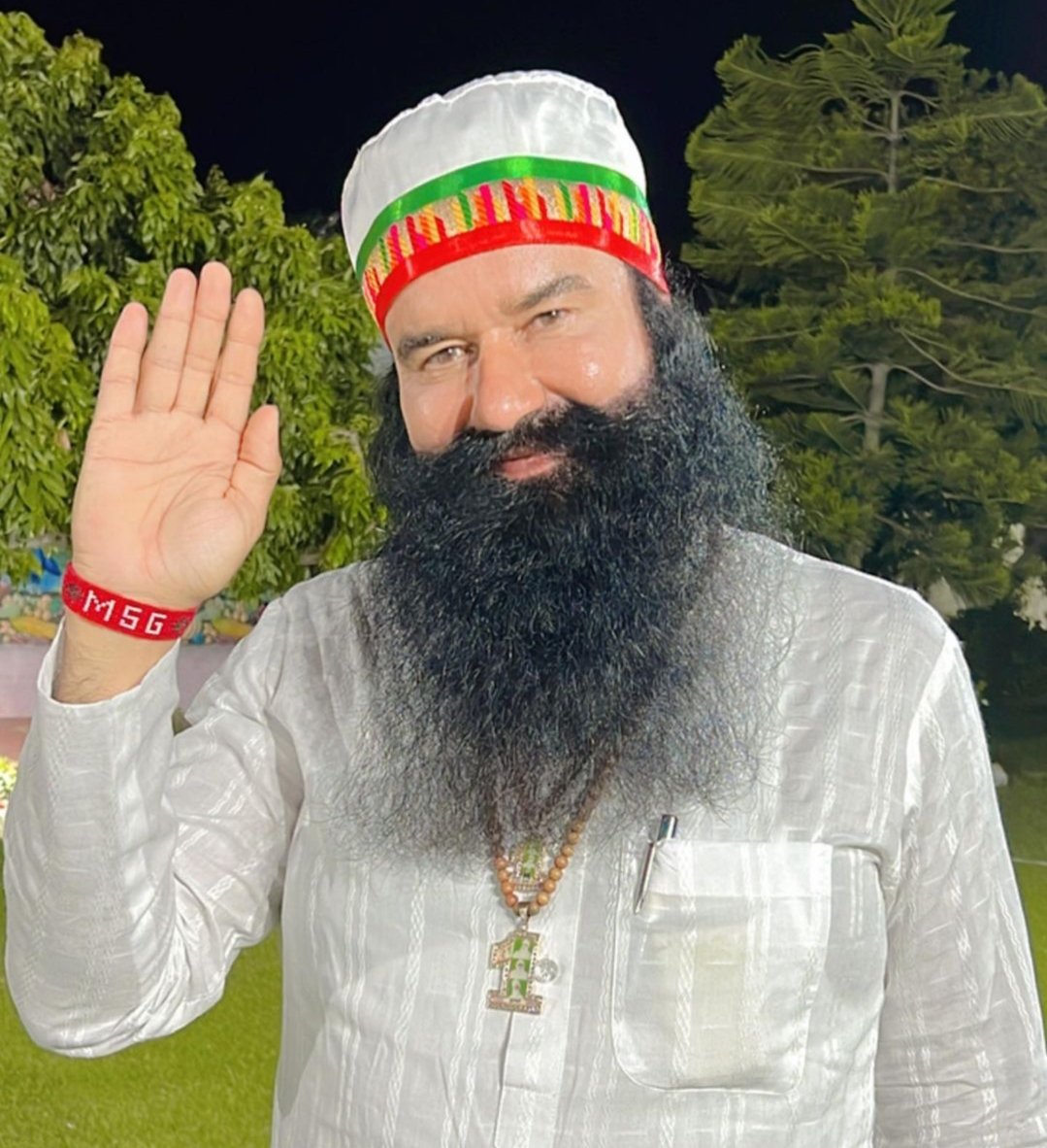 Kabir0863's tweet photo. Confidence is very important in life If U have confidence then U can face every problem in life
Saint Gurmeet Ram Rahim ji says that if U want to get confidence then try the method of meditation
By doing this U will be able to face the biggest problem easily
#BoostYourConfidence https://t.co/wdiN1nzphm