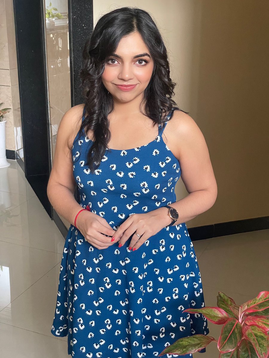 AkshayaPremnath's tweet photo. You glow differently when you are genuinely happy, in the right mindset,  and only focusing on the good in life.  ✨ 
Good morning 😊 https://t.co/bXaCluLzQl