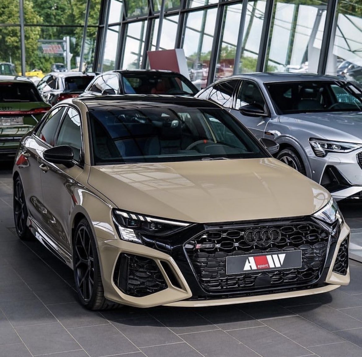 ShockExotics's tweet image. (Audi RS3) Look at that beautiful steering wheel.