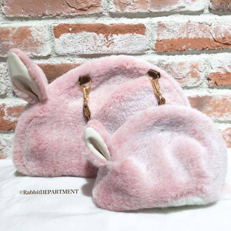 RabbitDEPARTME's tweet photo. ラビデパ新宿店に Ryboi様よりモフモフちゃんの入荷がございました🐰
乙女心をくすぐるピンクのかわいこちゃんは、ラビデパ限定とのこと🐰
🐰ぜひ新宿店に🐰
#ラビットデパートメント新宿店
#rabbitdepartment
#ラビデパ
#うさぎ雑貨
#うさぎモチーフ
#rabbit
#rabbitthings
#bunny https://t.co/u6Wdiq0Yu7