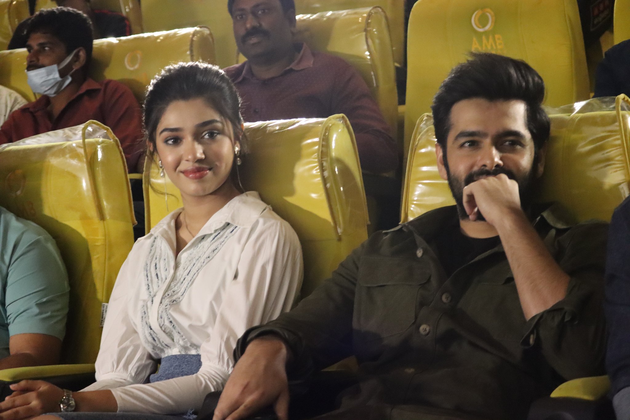 Image Hot Heroine Krithi Shetty in sleeveless Saree ❤️🤤 iiQ8