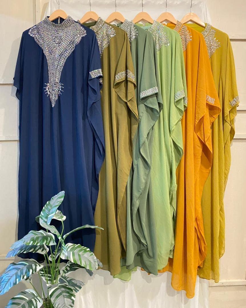 shopeesale's tweet photo. Kaftan untuk raya haji ❤️❤️❤️

Lawa &amp; sopan nak dipakai di pagi raya dengan pelbagai corak yang buat semua wanita rambang mata 😆😆 

Cuci mata kt sini https://t.co/4zlr0kFNCQ 😌😌 https://t.co/iHhw1KVT2A