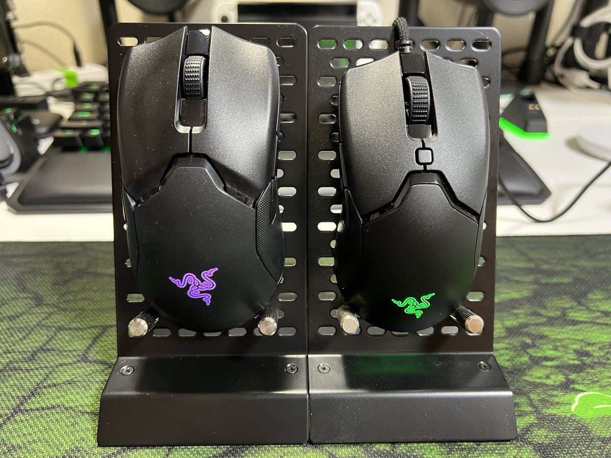 TaroTora19's tweet photo. 今更ですが…
#RAZER
#VIPERMINI
MINI…いいね👍
あっ #長尾製作所
また買ってしまった… https://t.co/WGDZ29Au3N