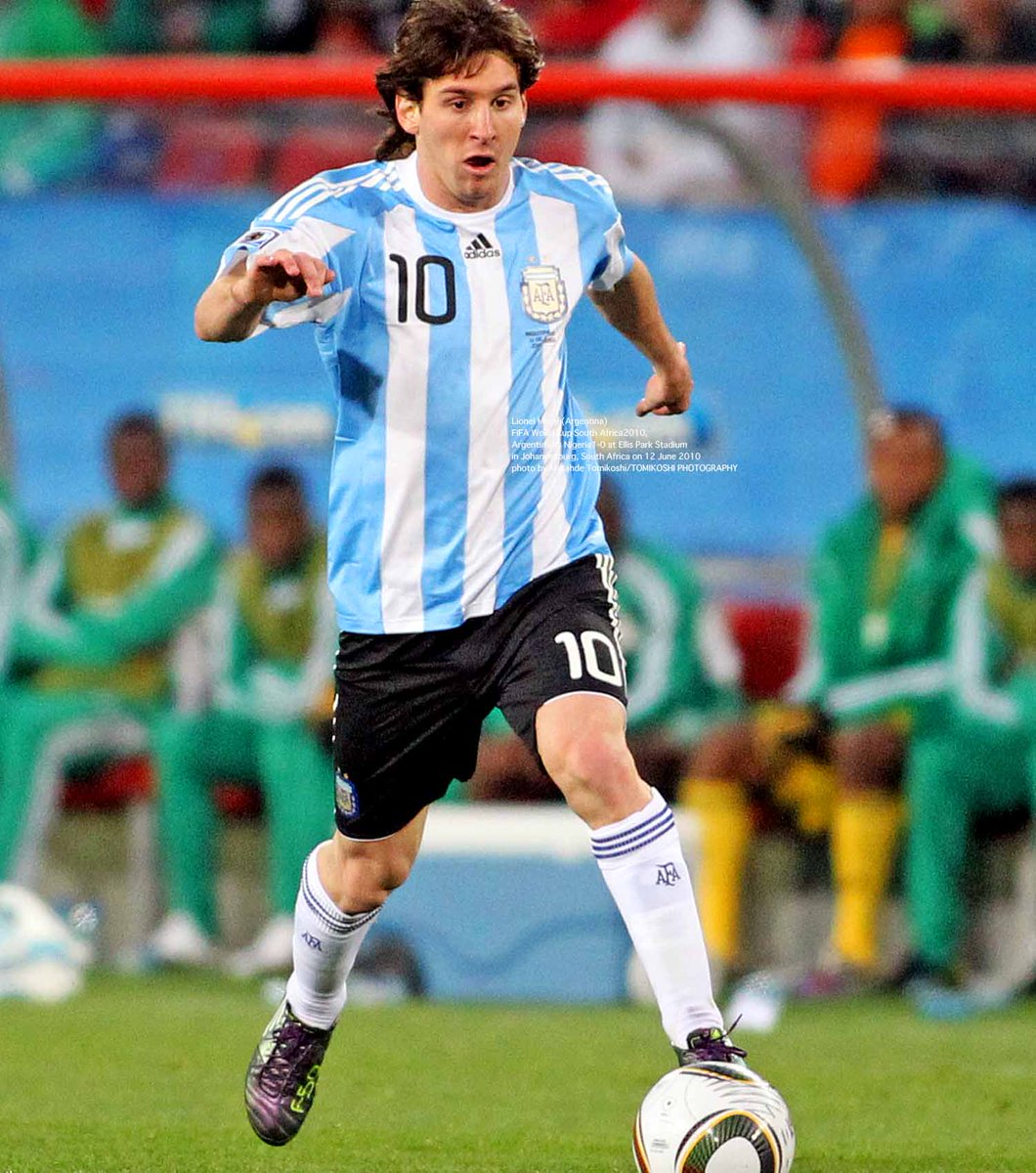 Lionel Messi (Argentina) on ball FIFA World Cup South Africa2010, Argentina  vs Nigeria1-0 at Ellis Park Stadium in Johannesburg, South Africa on 12  June 2010 photo by Masahde Tomikoshi/TOMIKOSHI PHOTOGRAPHY, image size:1060x1200