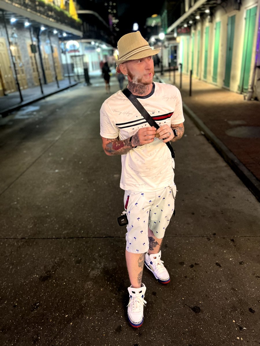 keepitinky's tweet photo. I'm stepping on you mf fuck tiptoeing!!! #keepitinky #gingersandtattoos #stilldripping https://t.co/HNSVQag48r