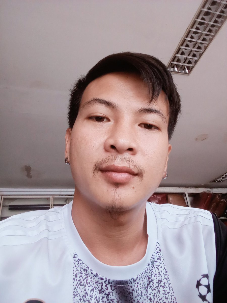 ບັນຍາກາດດີແທ້ມື້ນິຈັກບາດເດ້ຄືຊິມີ້ແຮງຄັກ,