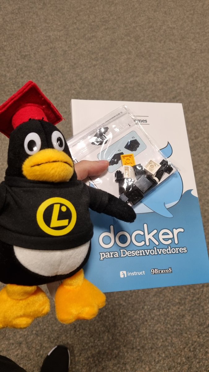 williaamsf's tweet image. Primeiro dia de evento finalizado com sucesso. Feliz em ganhar um quiz numa área em que tô aprendendo e de trocar experiências com pessoas do Brasil todo #devopsdaysvix