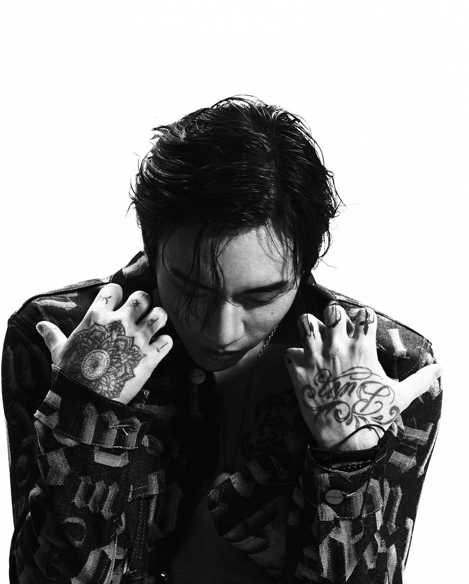 หมีปัลก้า on Twitter: &ldquo;RT @DPRIAN_: When the world stopped for you ~ 🌗