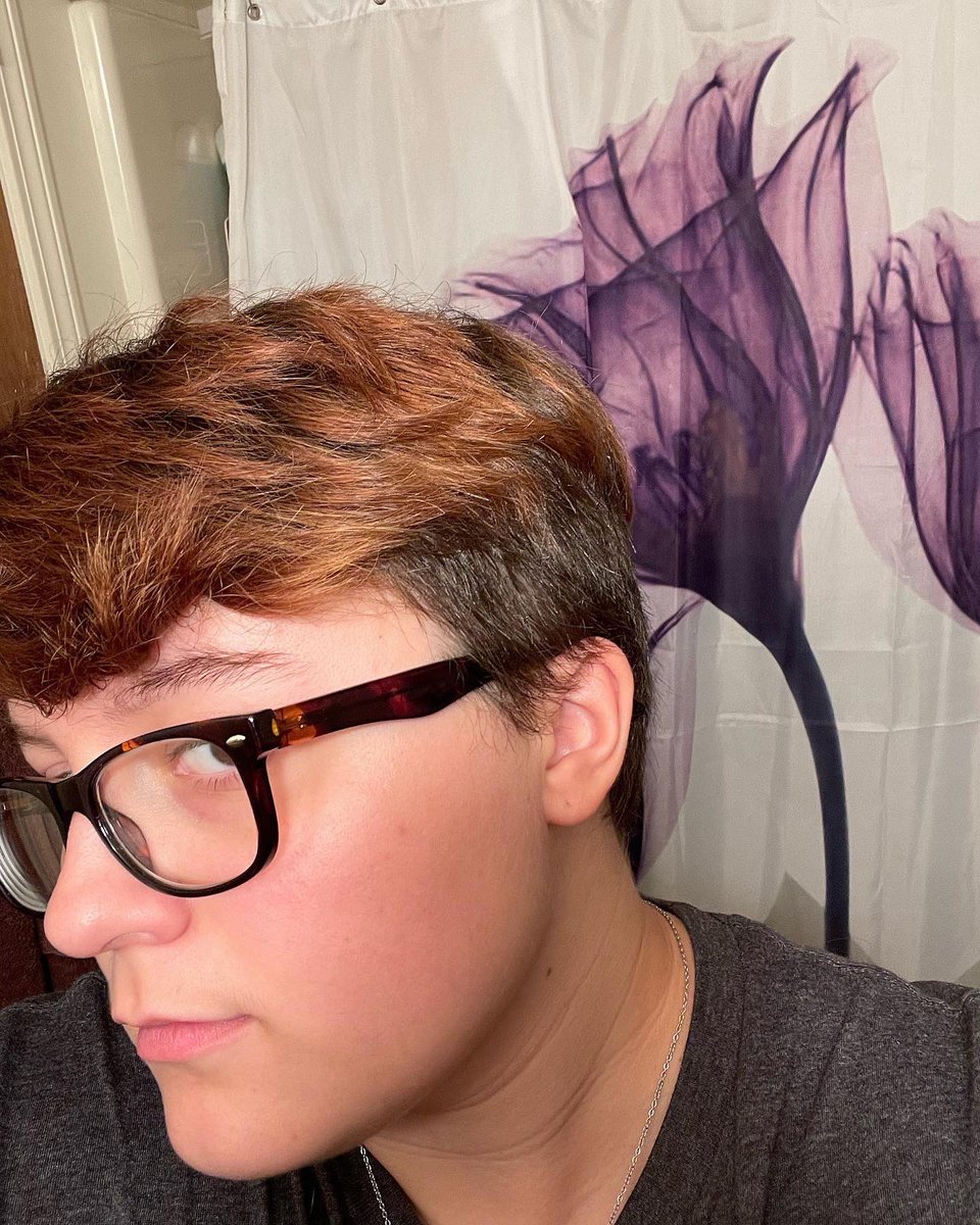 writerofiplier's tweet photo. Not me forgetting yet again about #marktwtselfieday 

Legit just used a pic for my weekly hair growth progress. https://t.co/XSYXrNRyNC