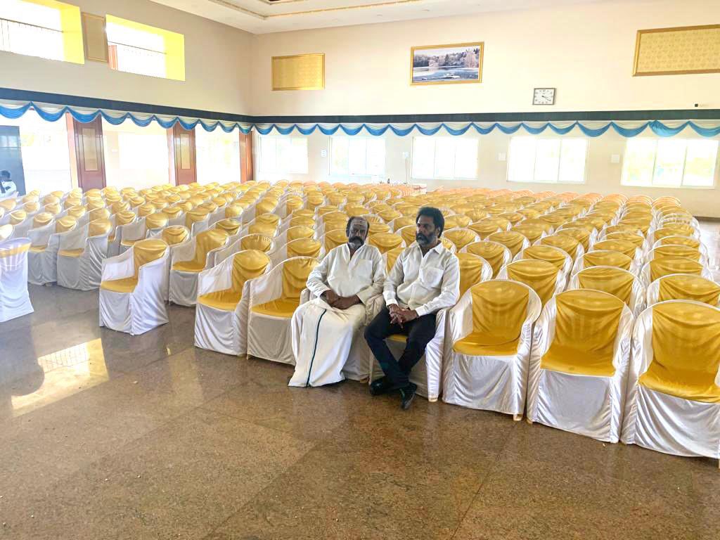 SVSRameshkumar's tweet photo. நம் கழகத்தின் பொதுச்செயலாளர் திராவிட தலைவர் அண்ணன் @TTVDhinakaran அவர்களின் தலைமையில் நாளை நடக்க இருக்கும் செயல்வீரர் கூட்டம் நடக்கும் இடம் வள்ளி பேலஸை மண்டல பொறுப்பாளர் திரு. கரிகாலன் மற்றும் திருவள்ளூர் தெற்கு மாவட்ட செயலாளர் திரு.லக்கிமுருகன் அவர்களின் ஆணைக்கிணங்க (1/2)  #AMMK https://t.co/G9oI88VvEL