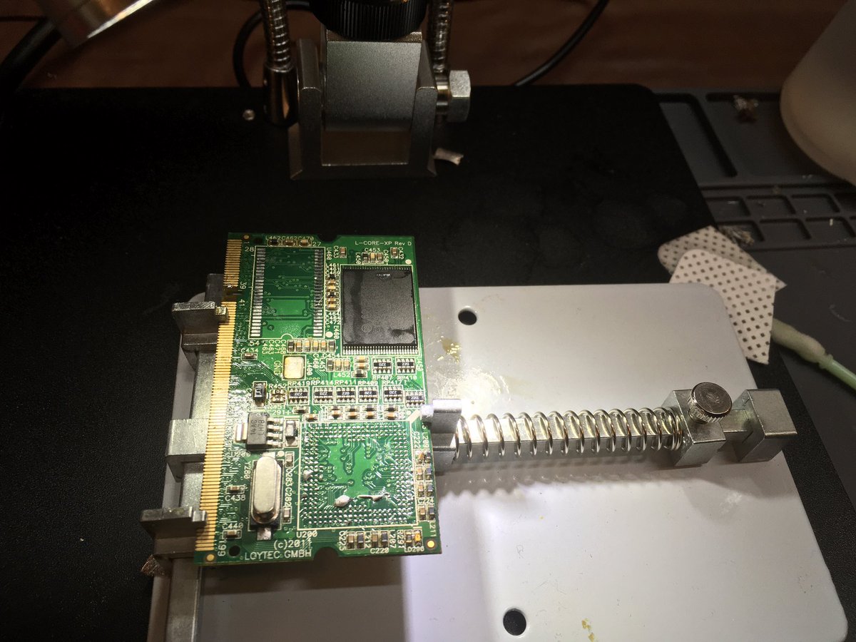 GearNoIdea's tweet photo. Not feeling the inspiration today and got off to a slow start. Decided to practice removing and replace smd components on some scrap circuit boards. Alway enjoyed soldering and it good to practice before taking on an expensive or difficult repair. https://t.co/4mDreeiute