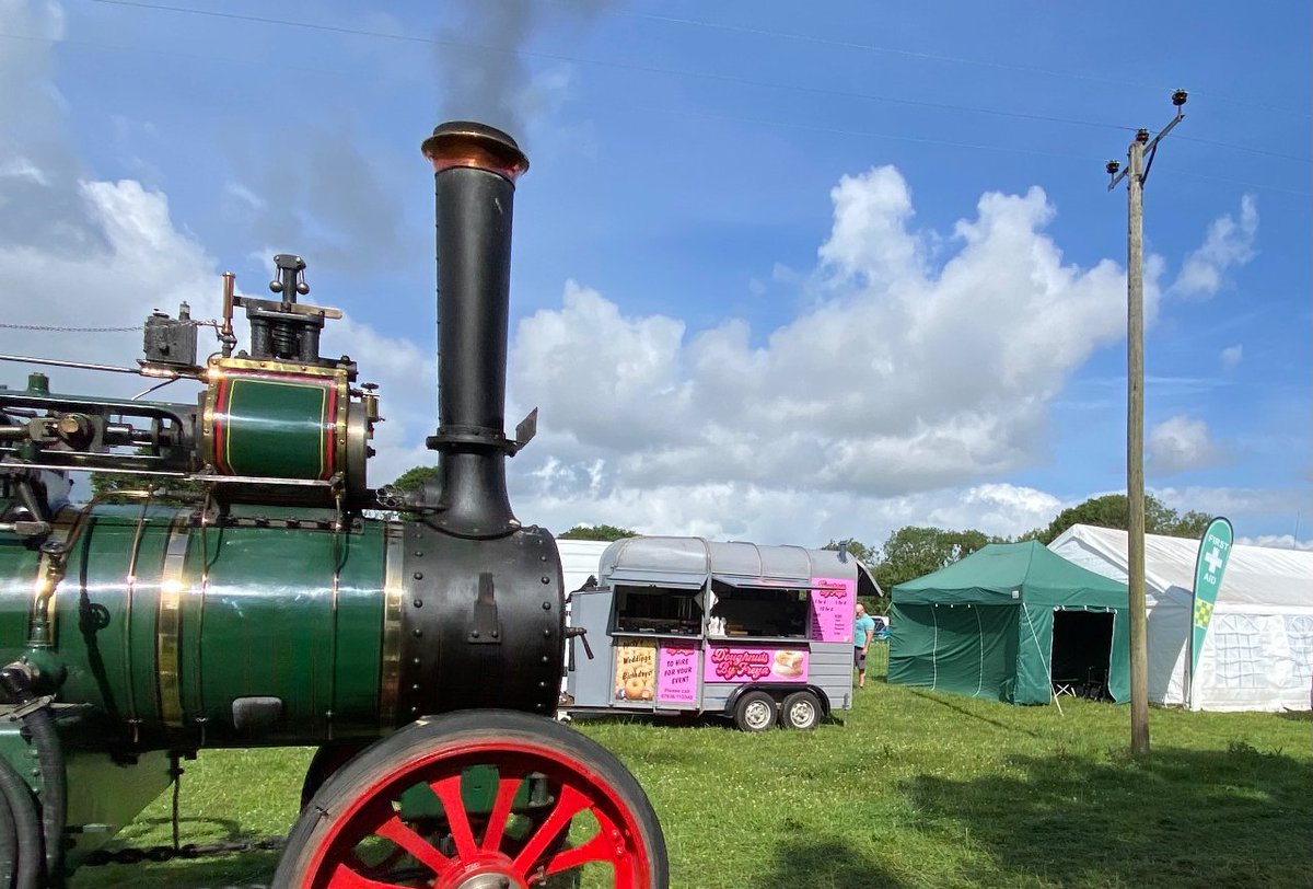 WatersideEMS's tweet photo. #TeamWEMS are full steam ahead providing #MedicalCover to multiple events across the #SouthCoast, including #HorseRacing, #SteamFair, #FamilyFunDay and more!

#RecommendedMedicalTeam #FirstAid #Trusted https://t.co/iu8hSKPV9b