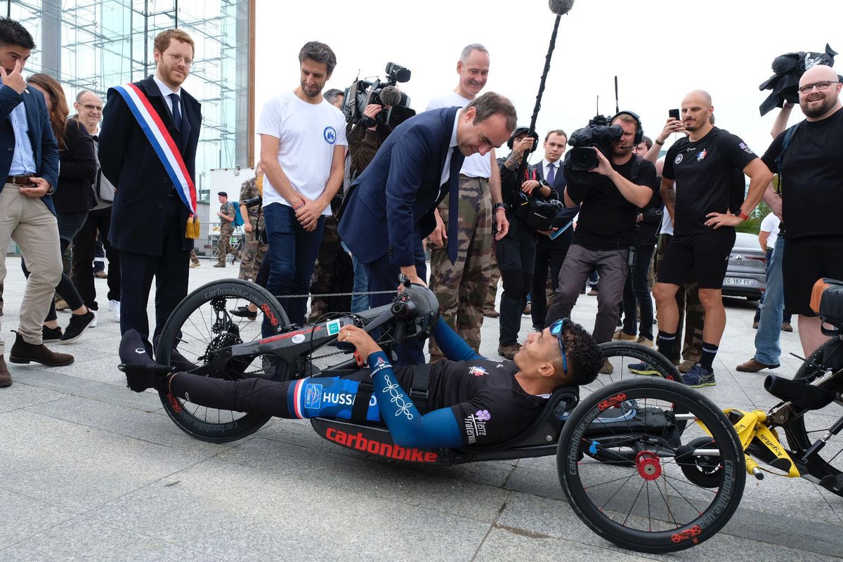 Sébastien Lecornu tweet media