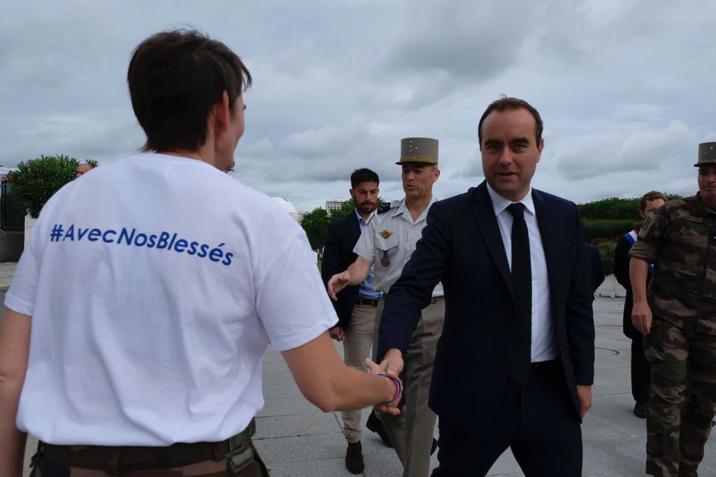 Sébastien Lecornu tweet media