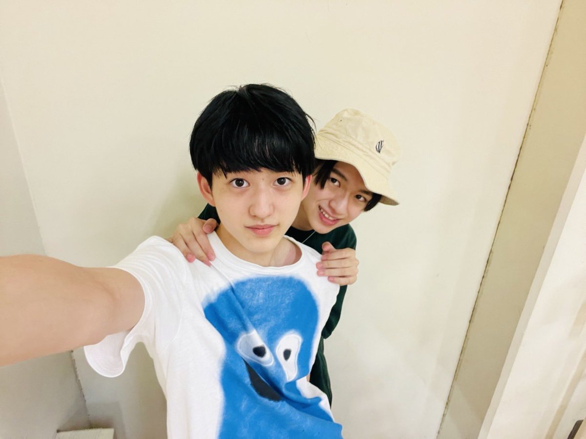 STAR_MEN_'s tweet photo. #STAM #琉偉 #EBiDAN #忘れ物 #ダッシュ #暑い #熱中症には気をつけて 
https://t.co/CTwxtMJqWN https://t.co/wxtmVzZyYS