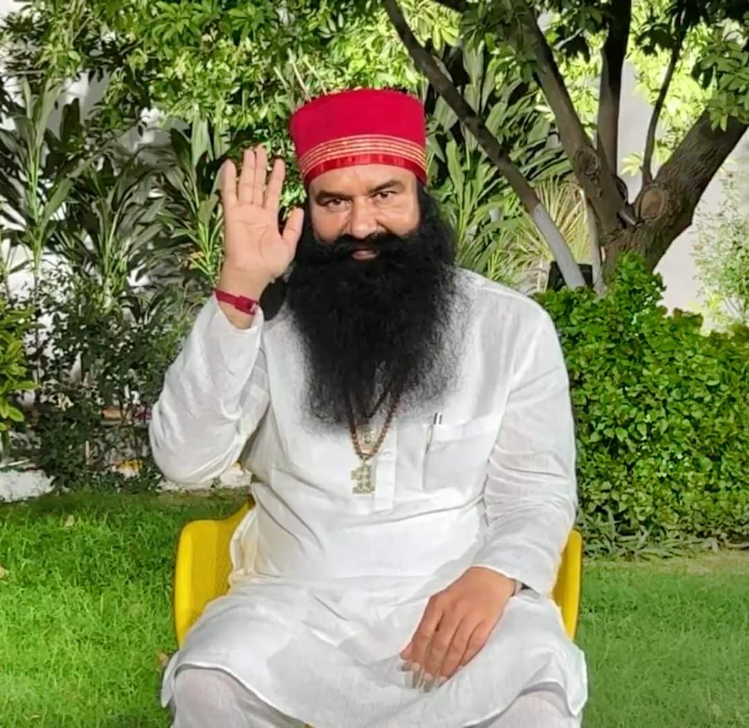 If a person's self-confidence is weak, then even the simplest task becomes a burden to him.  Saint Gurmeet Ram Rahim Ji tells that if a person does meditation, then his self-confidence increases and he definitely achieves success in every task.#BoostYourConfidence