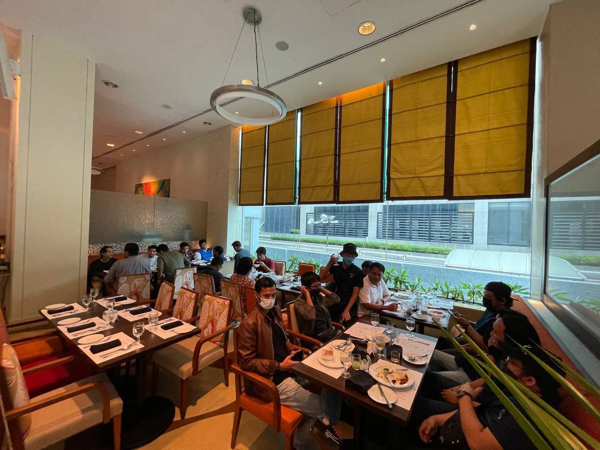 market_demon's tweet photo. Hi-Tea Sempena Ulangtahun @TradersCharity 
Di IMPIANA HOTEL https://t.co/WBY27HkEUw