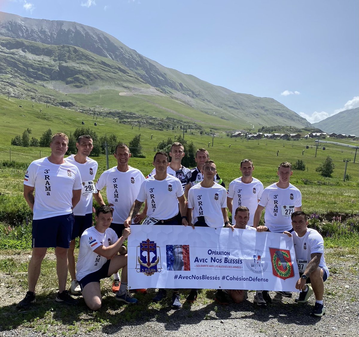 CDC3RAMa's tweet image. #AvecNosBlessés
En signe de solidarité 🤝avec les blessés de l’@armeedeterre, une délégation du #3RAMa s’est confrontée aux 21 virages de la mythique montée de l’Alpe d’Huez organisée par le @CDC_93eRAM
180km ajoutés au compteur #TenirLEffort (+252 virages et 13200 D+ 😏) 👊🏼